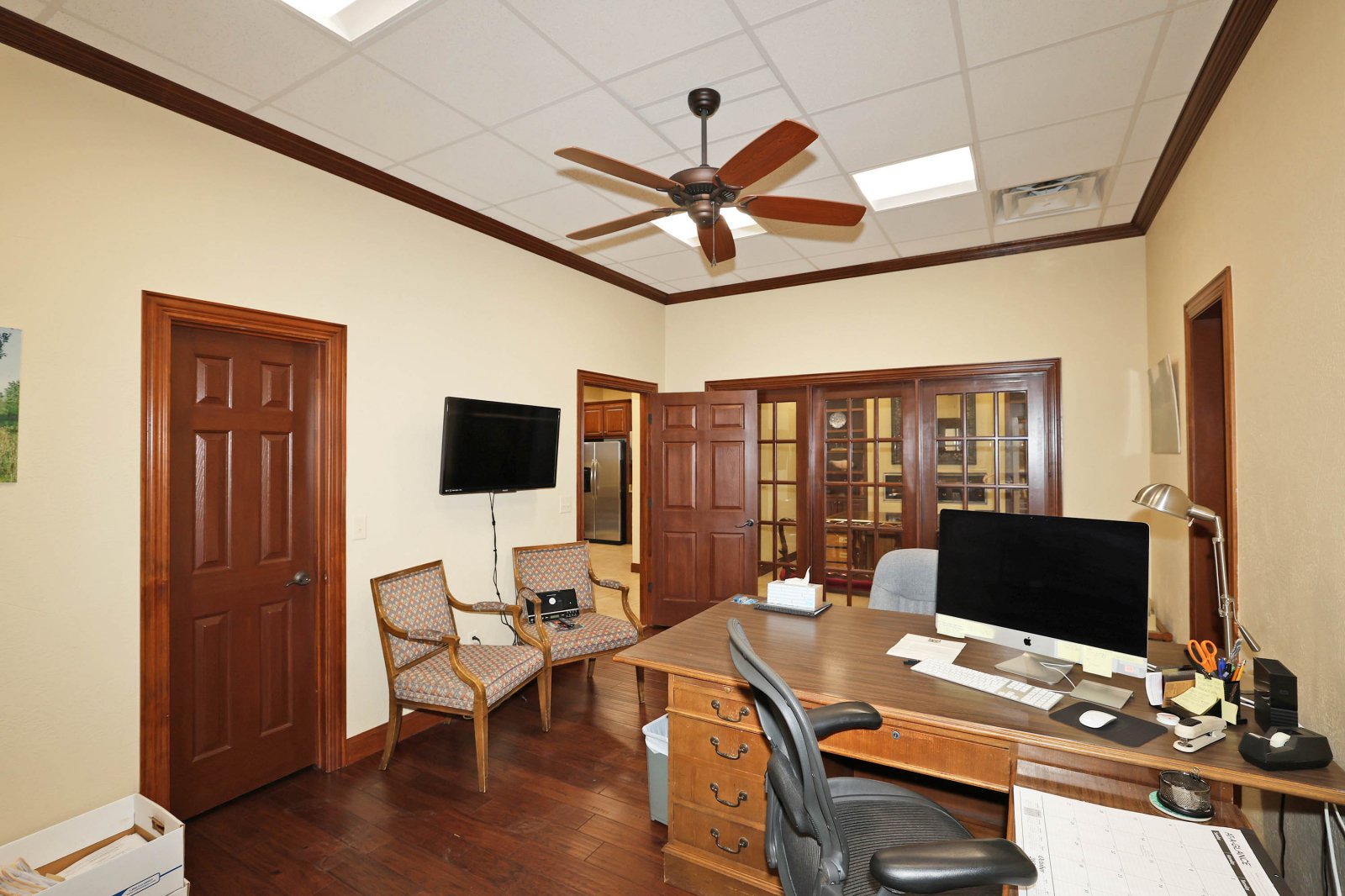 Executive Office 2