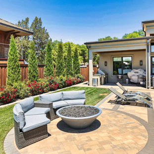 71-Firepit Area.jpeg