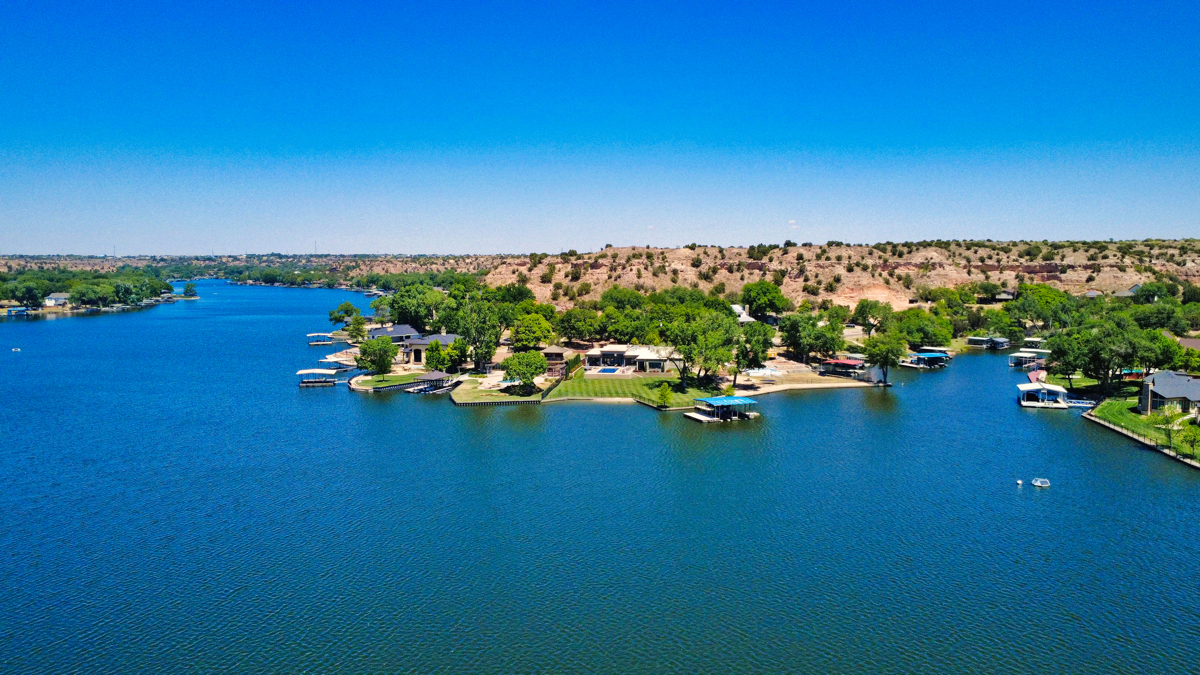85-Lake View.jpeg